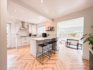 Photo 10- click for photo gallery